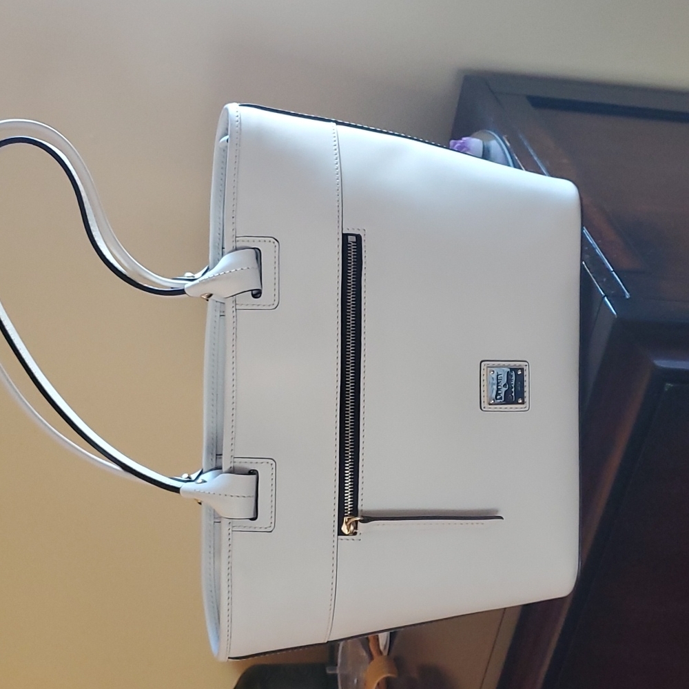 Gorgeous White leather Dooney & Burke Tote